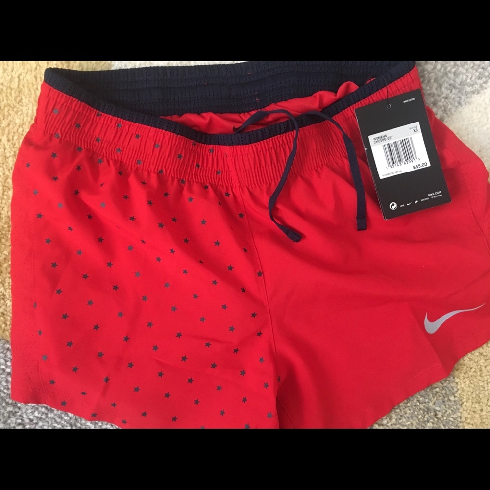 Brand new Nike shorts, XS
